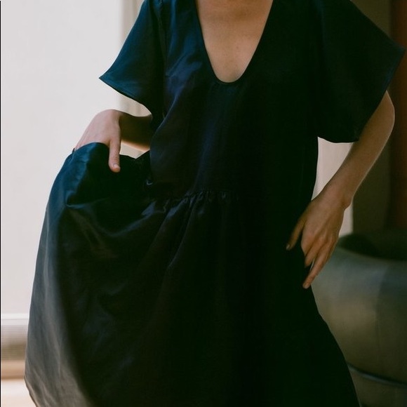 Chelsea Mak 100%Silk Low V-neck Dress - Picture 4 of 7